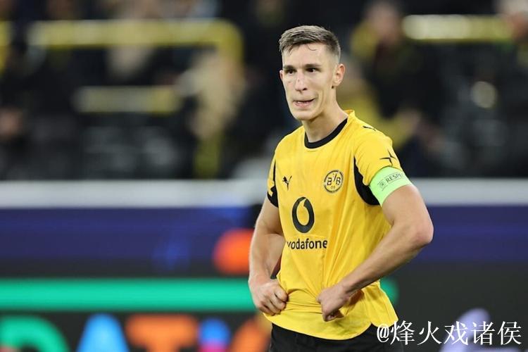 每体：施洛特贝克不打算和多特续约，巴萨正在密切关注