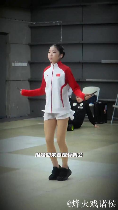 张瑞阳表现抢眼 中国队斩获冬奥女子单人滑资格 张瑞阳表现抢眼 中国队斩获冬奥女子单人滑资格